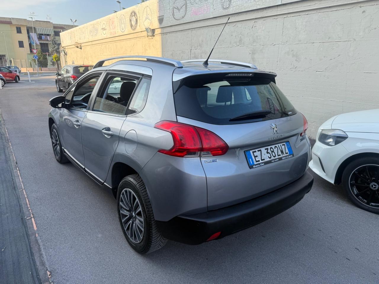 Peugeot 2008 1.6diesel - 2015
