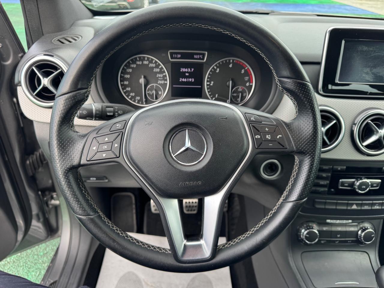 Mercedes-benz B 180 CDI BlueEFFICIENCY Premium