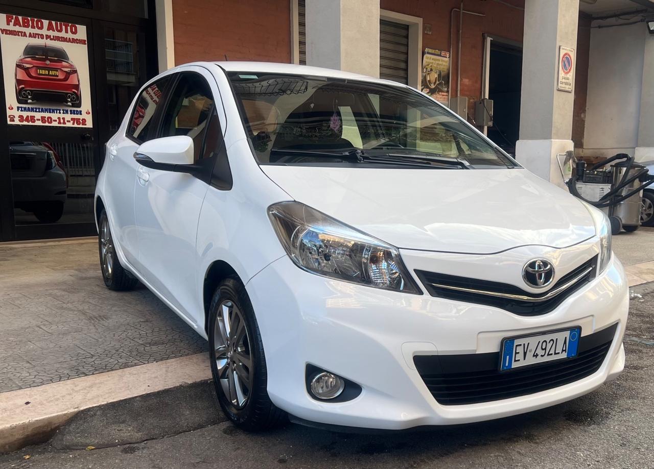 Toyota Yaris 1.0 5 porte Lounge