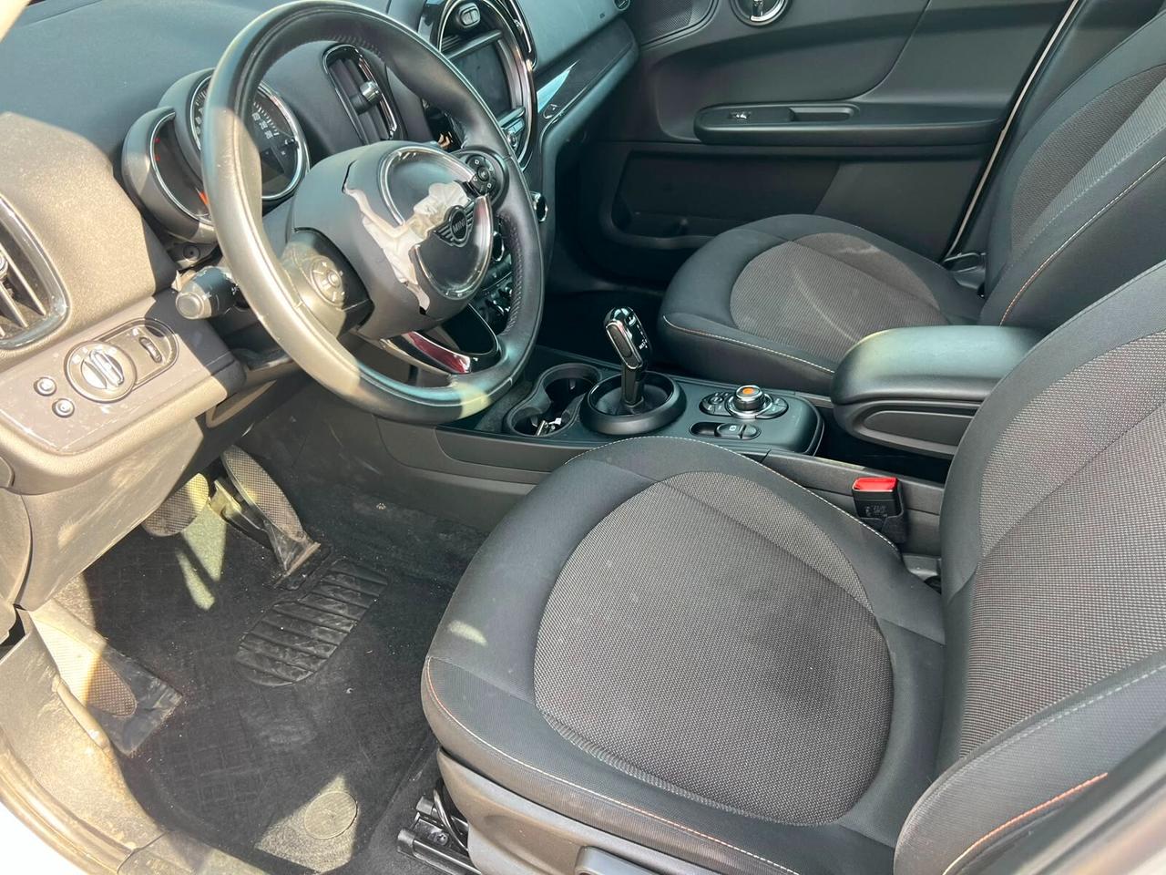 Mini Cooper D Countryman 2.0 Business Automatica