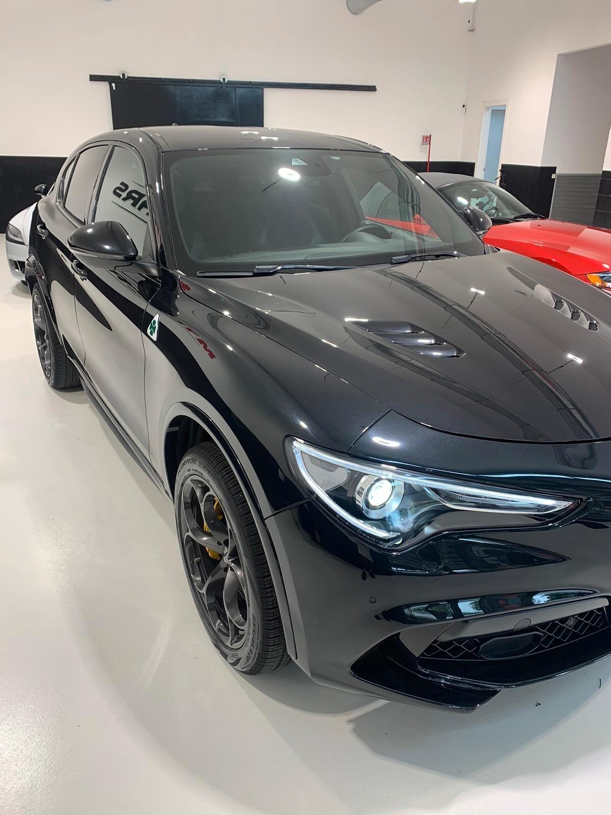 Alfa Romeo Stelvio 2.9 Bi-Turbo V6 510 CV AT8 Quadrifoglio
