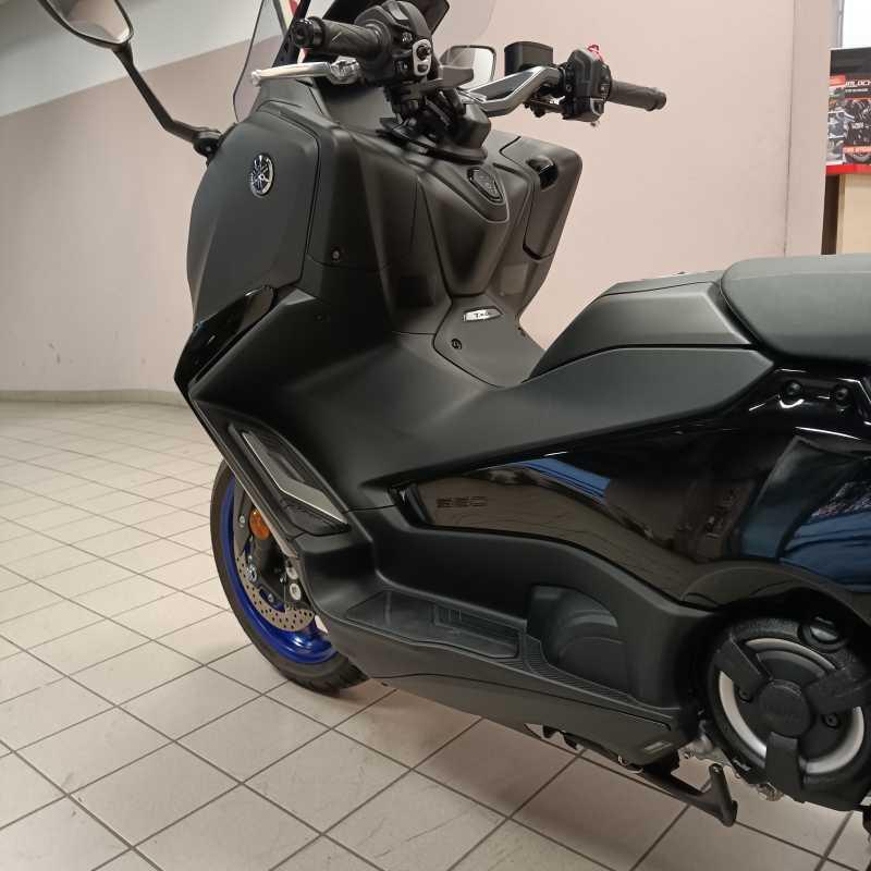 Yamaha T-Max 560 - 2025