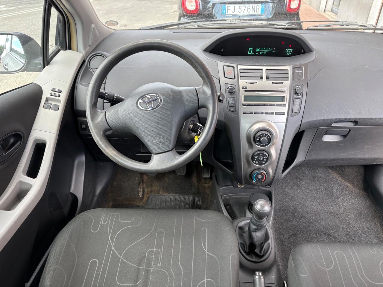 Toyota Yaris 1.0 5 porte Now 70cv 2009