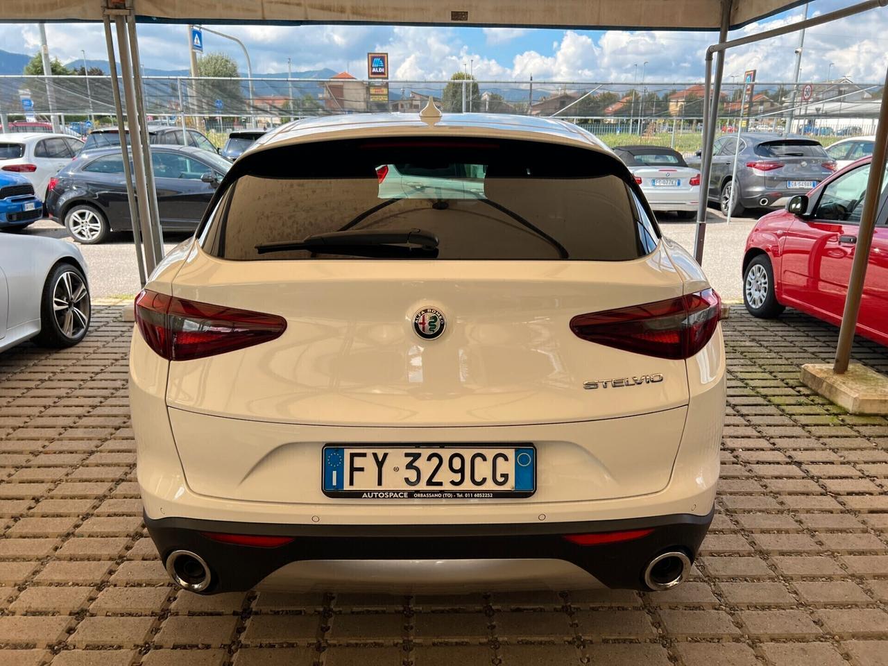 Alfa Romeo Stelvio 2.2 Turbodiesel 160 CV AT8 RWD Sport-Tech