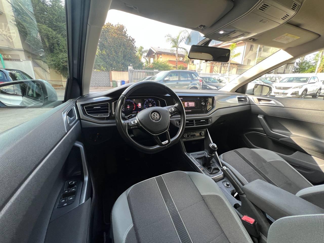 VOLKSWAGEN Polo 1.0 TSI 5P Rline