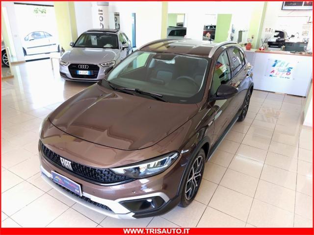 FIAT Tipo 1.6 MJT S&S Cross IVATA (FULL LED+NAVI)