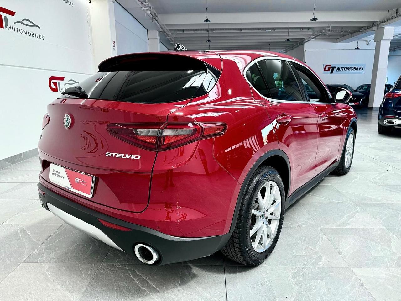 Alfa Romeo Stelvio 2.2 Turbodiesel 210 CV AT8 Q4 Executive