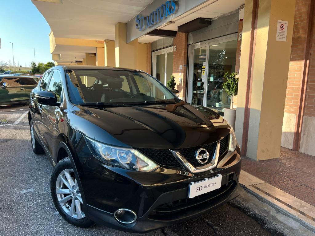 Nissan Qashqai 1.5 dci N-Connecta 110cv *Promo SD 2026*