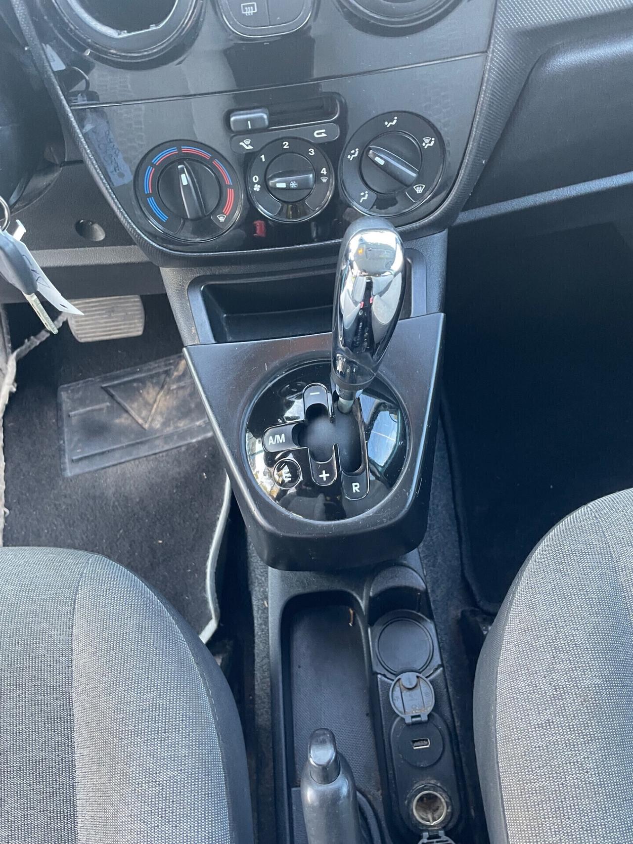 Fiat Qubo 1.3 MJT 80 CV*Automatik*Neopatentati*