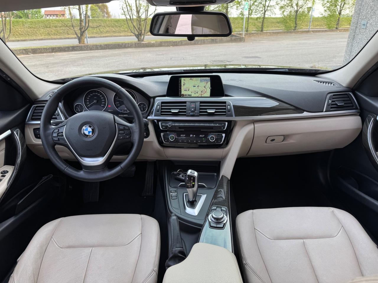 Bmw 320 320d xDrive Luxury