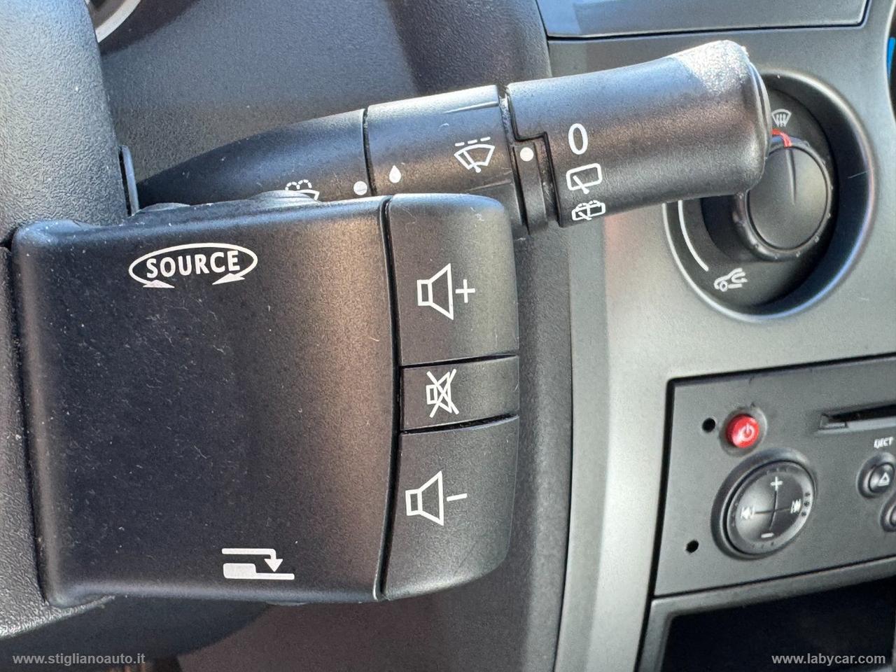 RENAULT Mégane 1.6 SporTour Dynamique