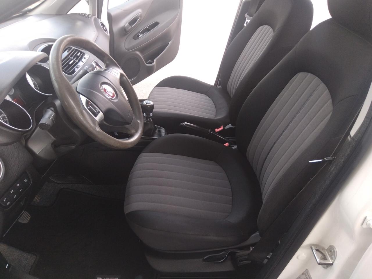 Fiat Punto 1.4 8V 77cv 5 porte Natural Power Street x neopatentati