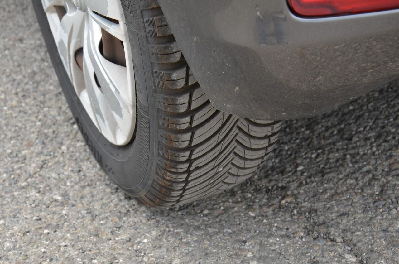 Toyota Yaris 1.0 5 porte VVT.I 69CV