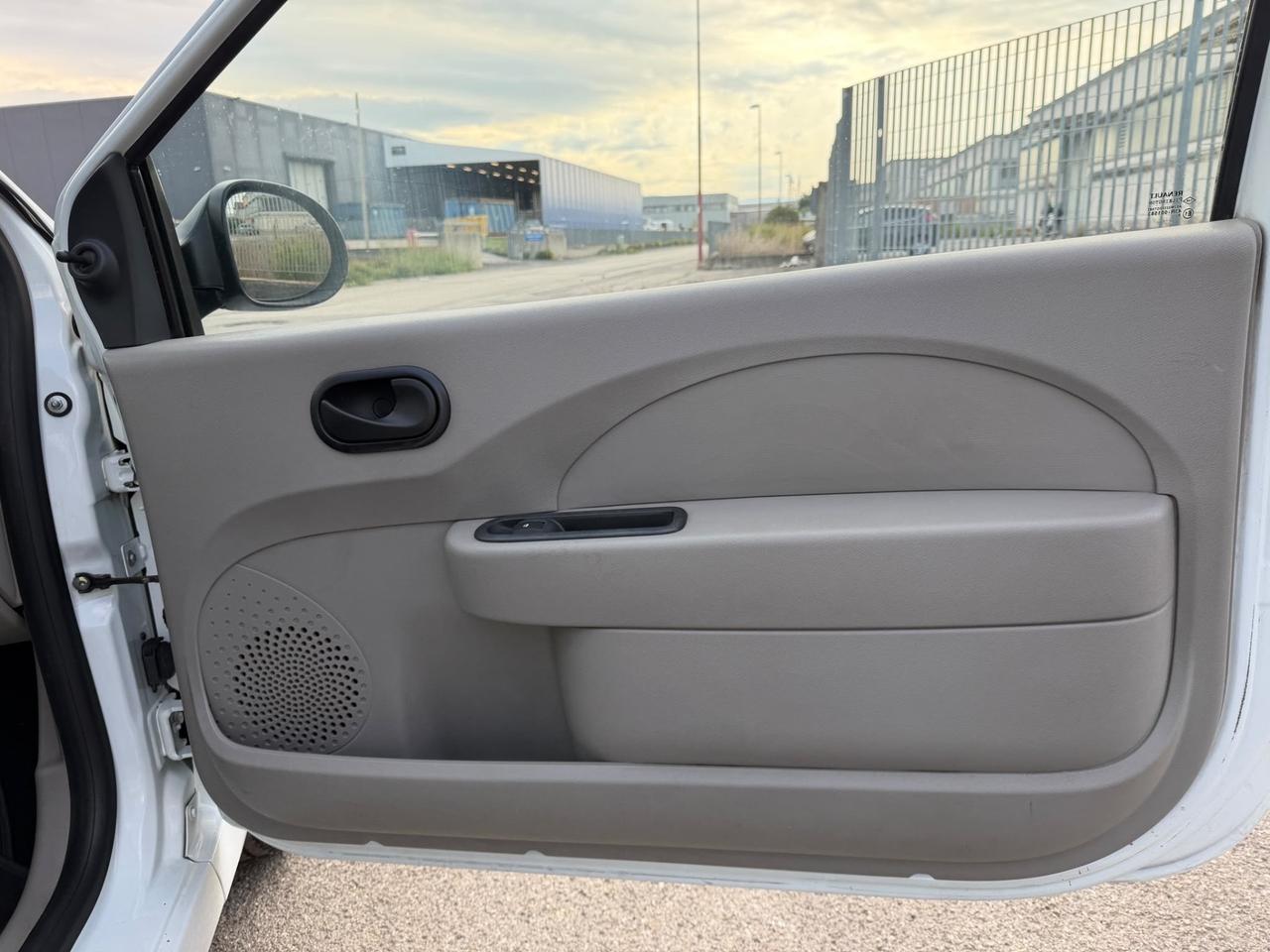 Renault Twingo 1.2 8V