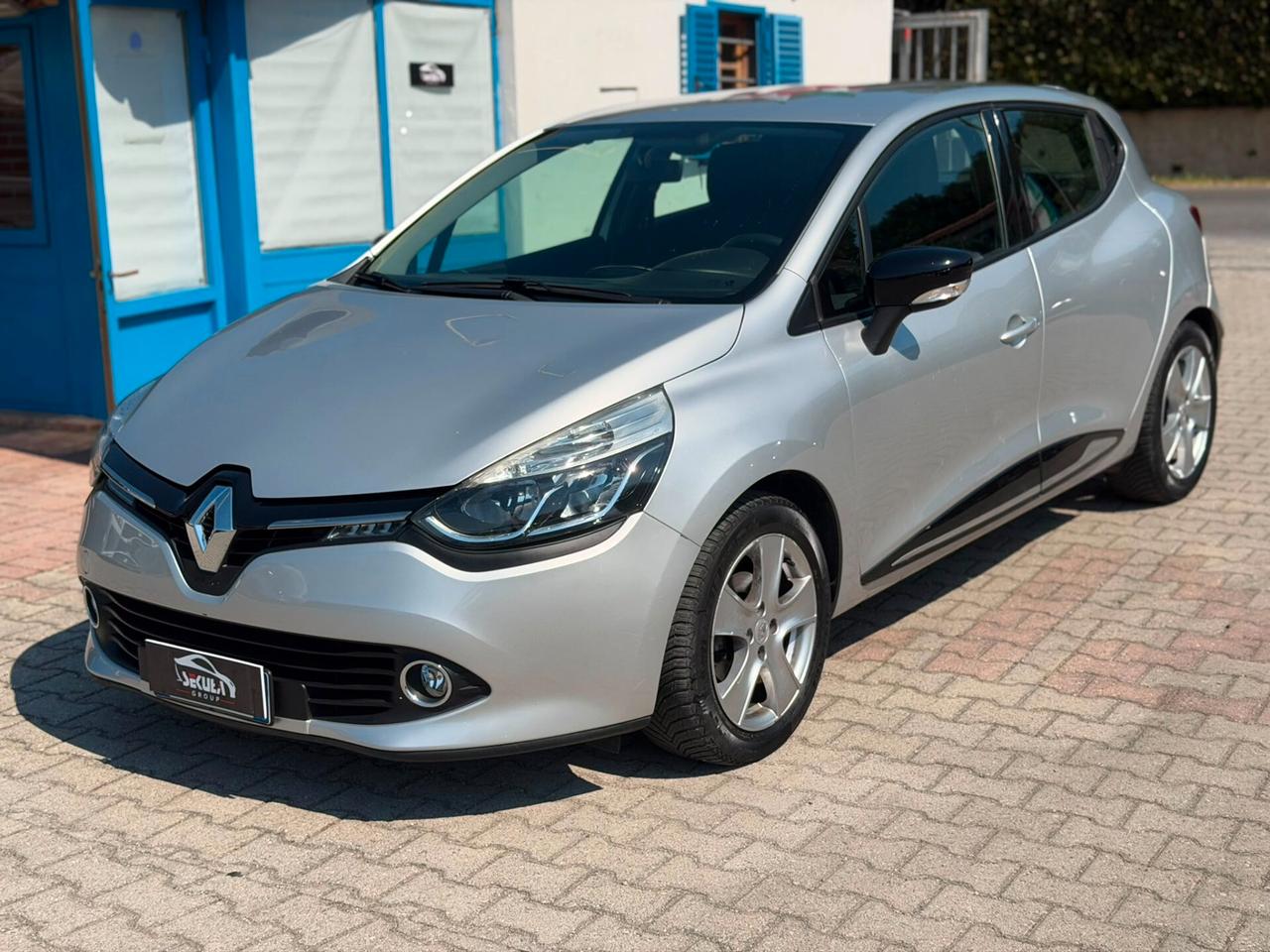 Renault Clio 1.2 75CV 5 porte Zen