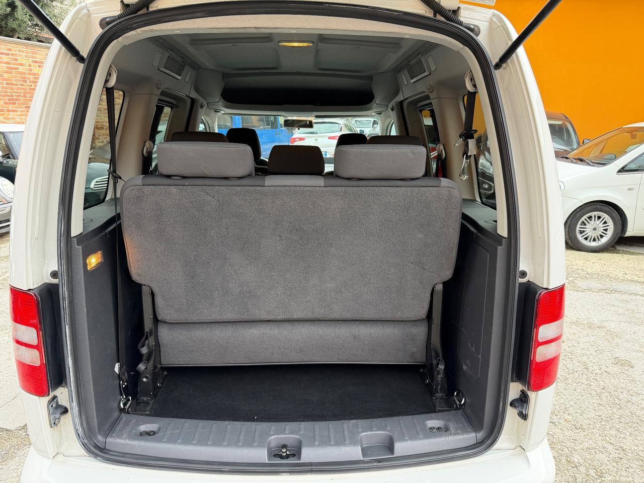 Volkswagen Caddy 1.6 TDI 102 CV 5p. Trendline 7 Posti