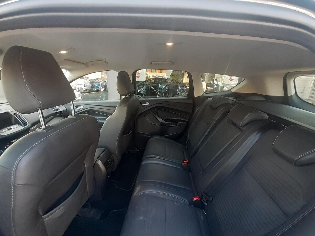 Ford Kuga 1.5 TDCI 120 CV S&S 2WD Titanium