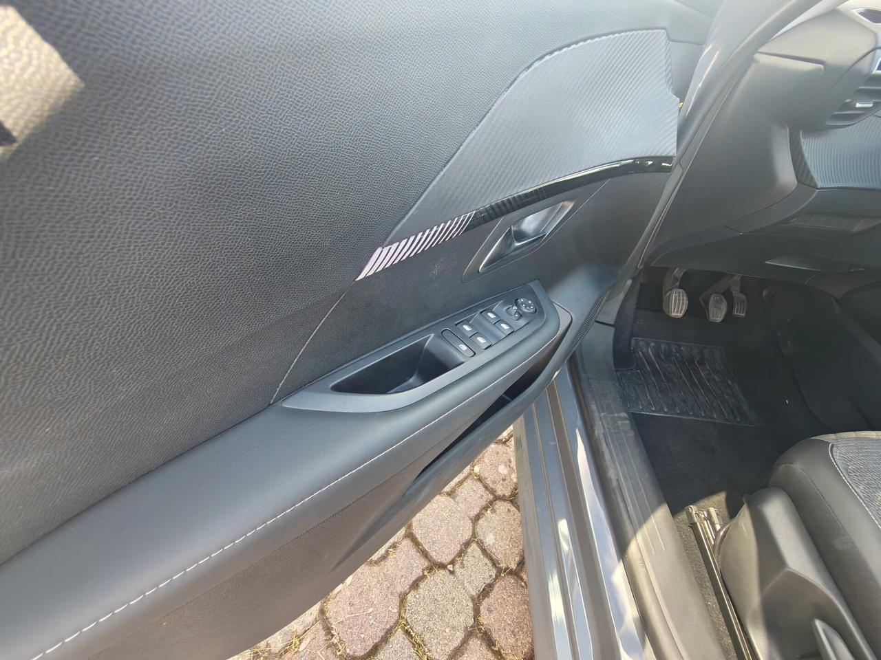 Peugeot 208 PureTech 100 Stop&Start 5 porte Allure