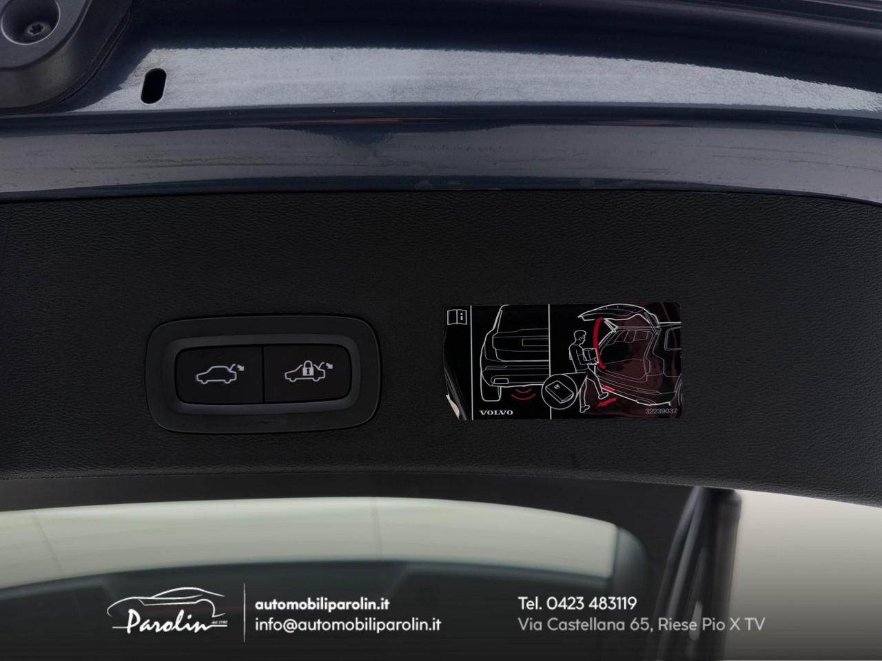 Volvo XC40 1.5 t3 Momentum Pro Telecamera-Cerchi 19''