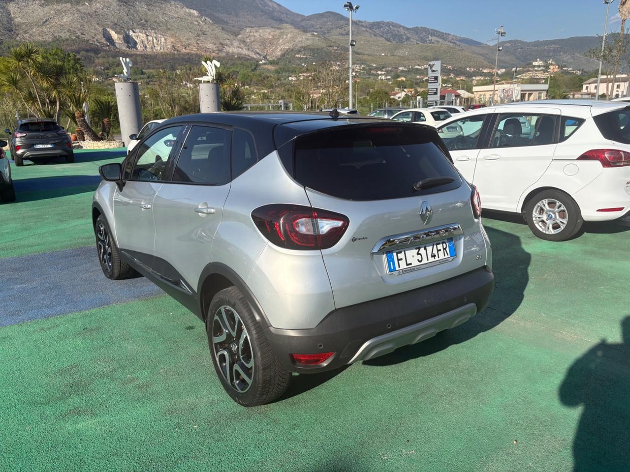 Renault Captur dCi 8V 110 CV Start&Stop Energy Initiale Paris