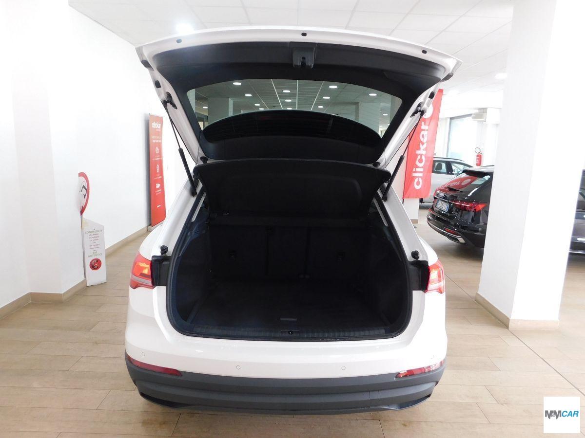 AUDI - Q3 - 35 TFSI Business