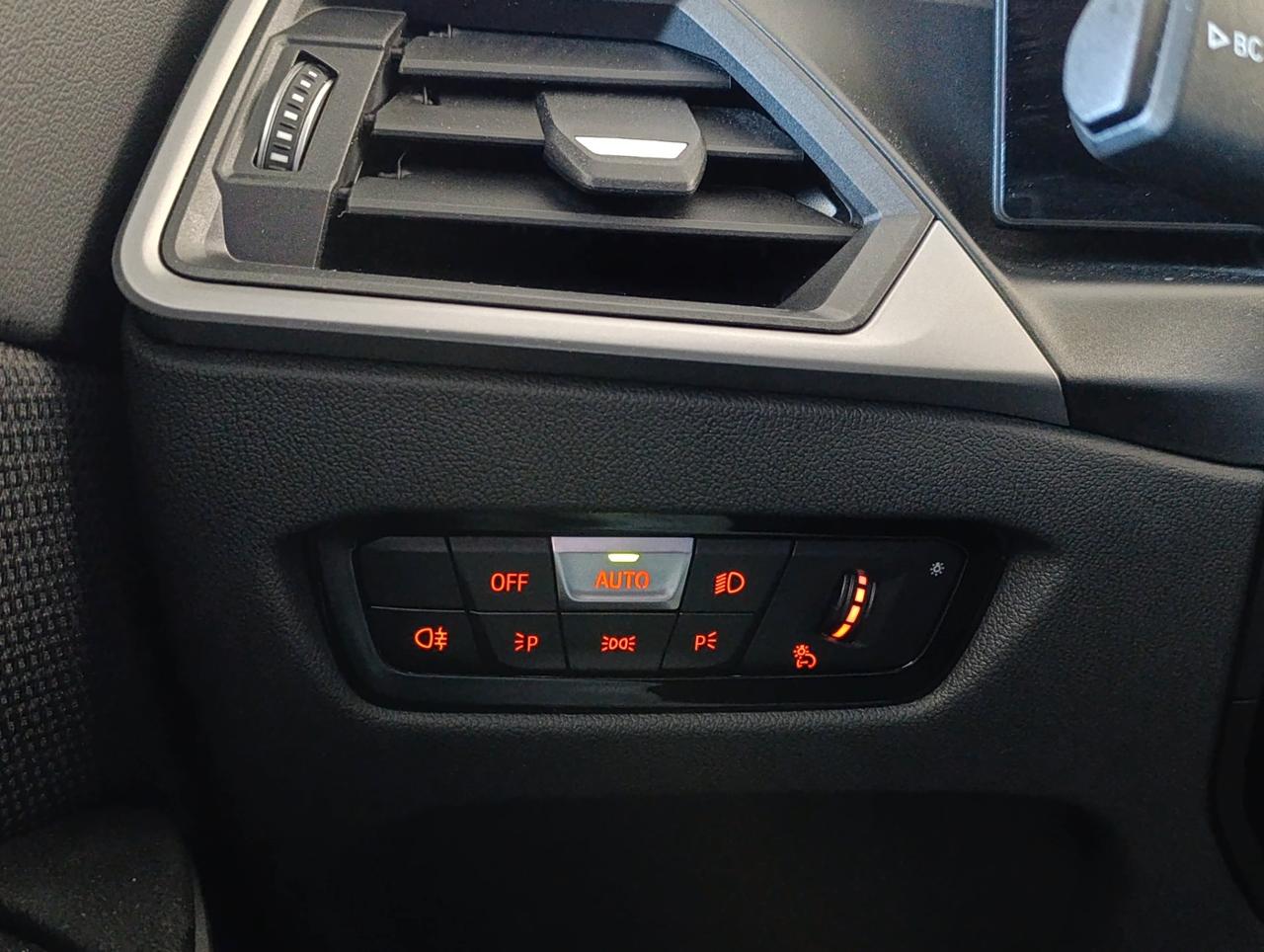 BMW 320 d Touring mhev 48V xdrive auto