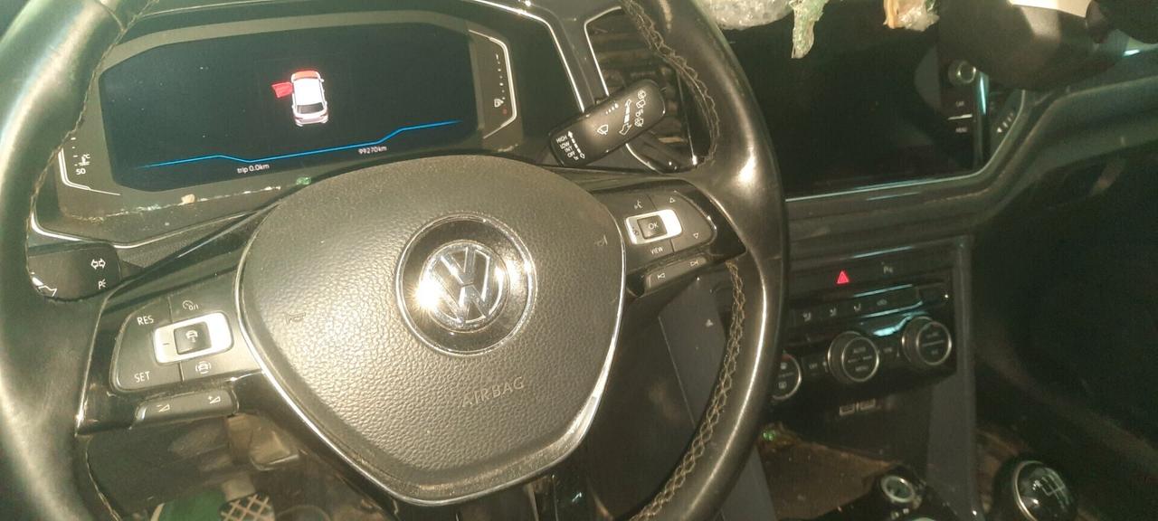 Volkswagen T-Roc cc16 116cv tdi anno 2019