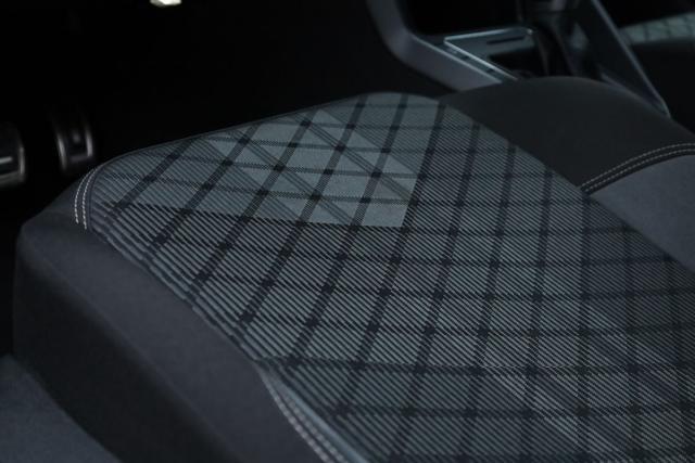 VOLKSWAGEN Taigo 1.0 TSI 115 CV TETTO DSG R-Line Prezzo Netto