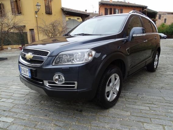 CHEVROLET Captiva 3.2 V6 aut. Sport