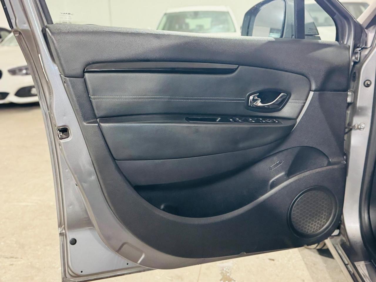 Scénic X-MODE 1.5 dCi 110CV *7 POSTI*NEOPATENTATI*