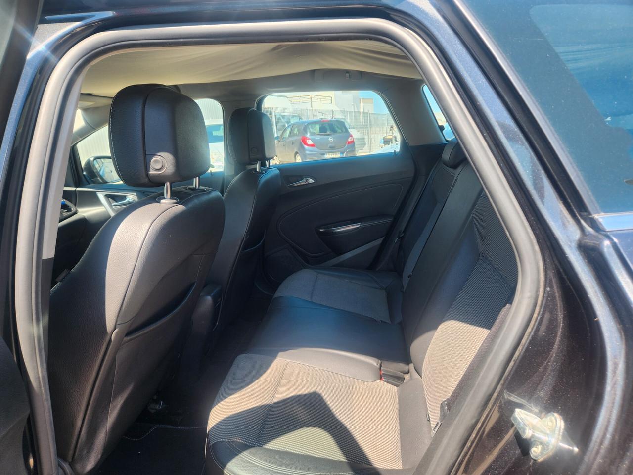 Opel Astra 1.7 CDTI 110CV Sports Tourer Cosmo