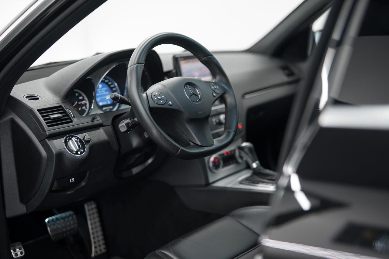 Mercedes-benz C 63 AMG