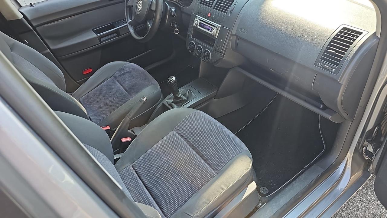 Volkswagen Polo 1.4/80CV TDI 5p. Sportline