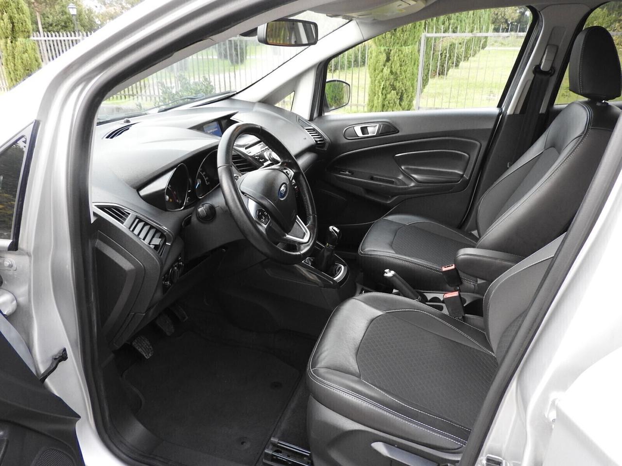 Ford ECOSPORT titanium