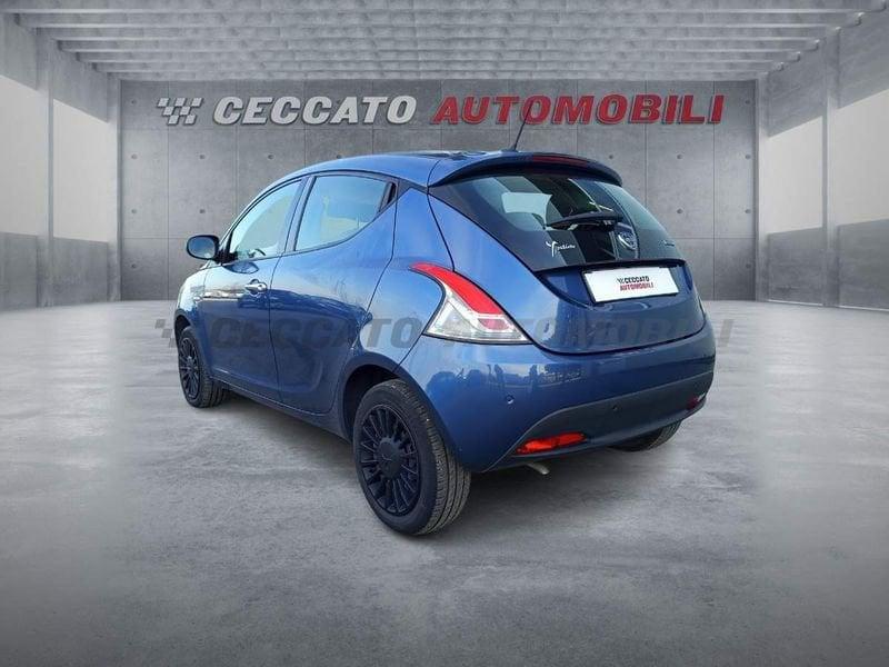 Lancia Ypsilon Ypsilon 1.0 firefly hybrid Silver s&s 70cv 5p.ti