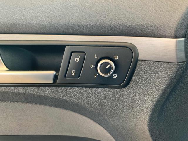 VOLKSWAGEN Touran Business 1.6 TDI DSG 7 POSTI OK NEOPATENTATI C.AUT