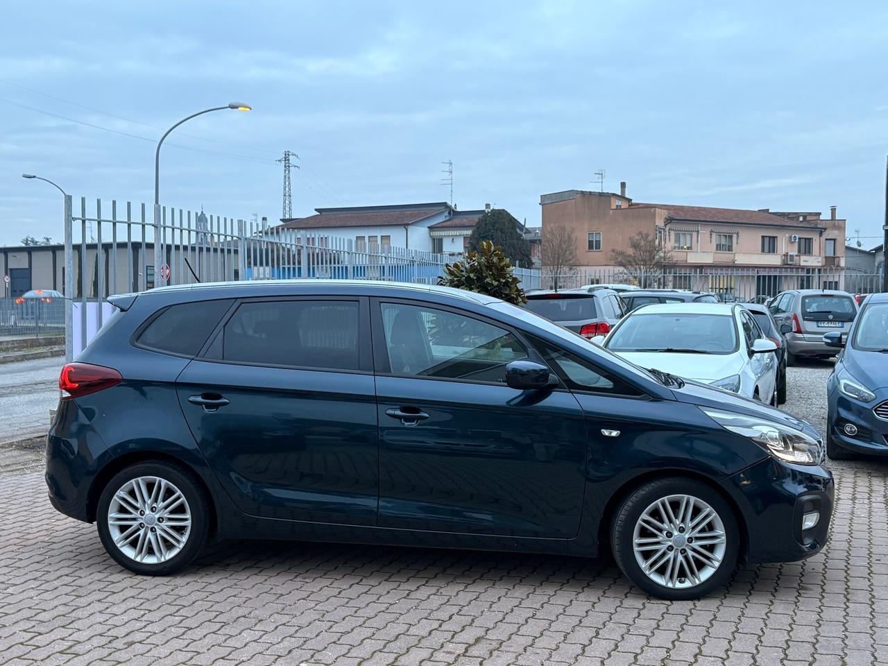 Kia Carens 1.7 CRDi 115 CV Business Class