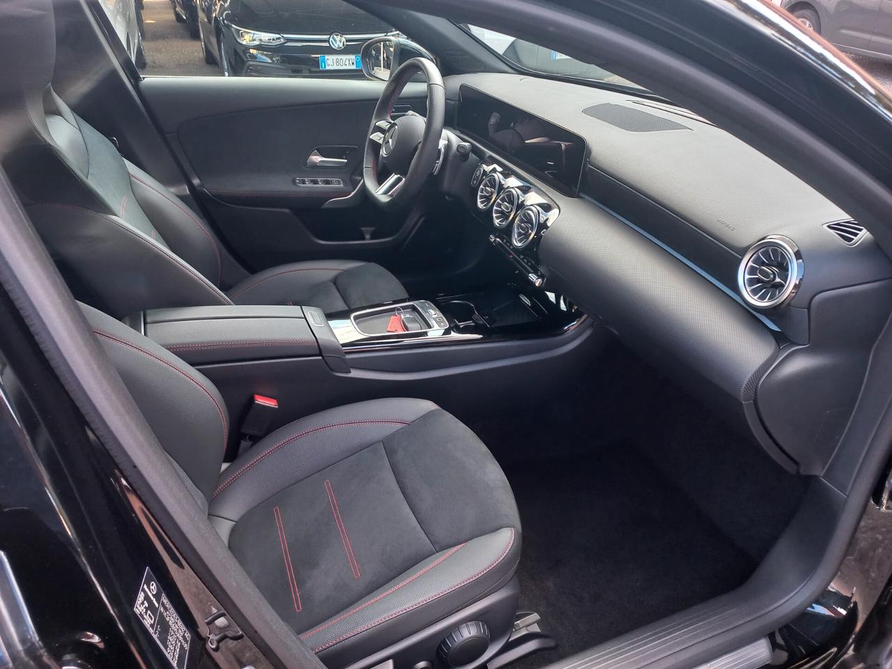 Mercedes-benz A 180 Automatic AMG Line Advanced Plus