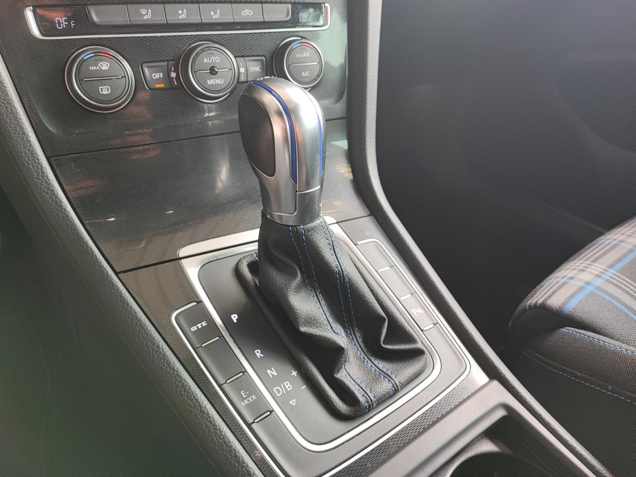 Volkswagen Golf GTE 1.4 TSI DSG 5p. Plug-In-Hybrid