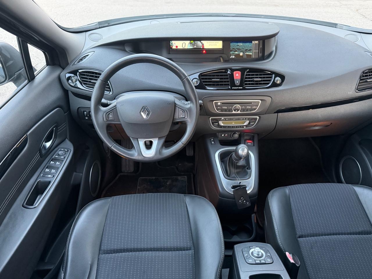 Renault Scenic 1.5 dCi 110 cv 2011 Navig retroc