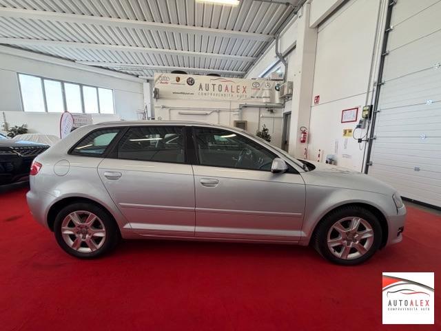 AUDI - A3 Sportback Sportback 1.6 tdi Attraction