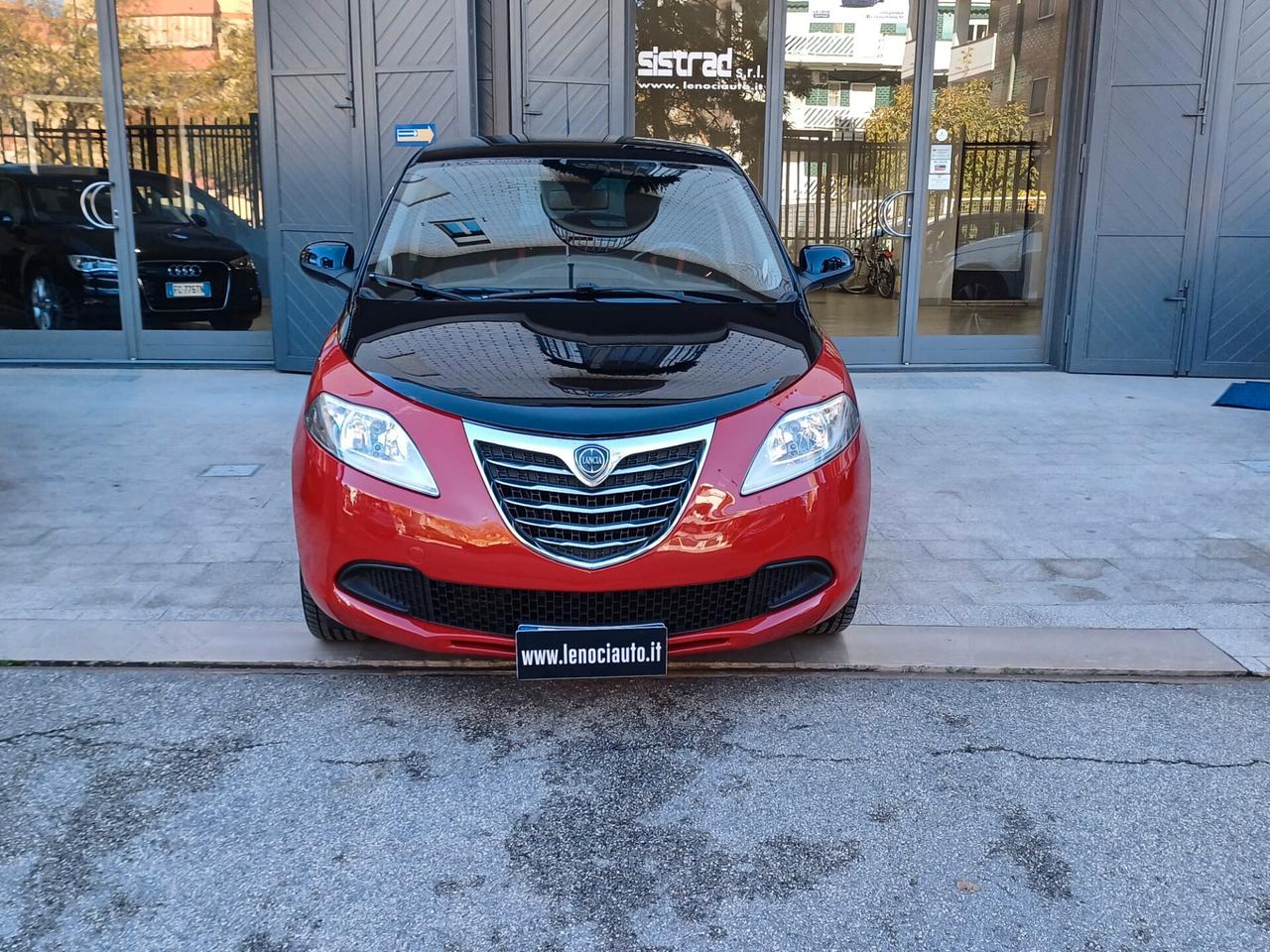 Lancia Ypsilon 1.3 MJT 16V 95 CV 5 porte S&S Silver