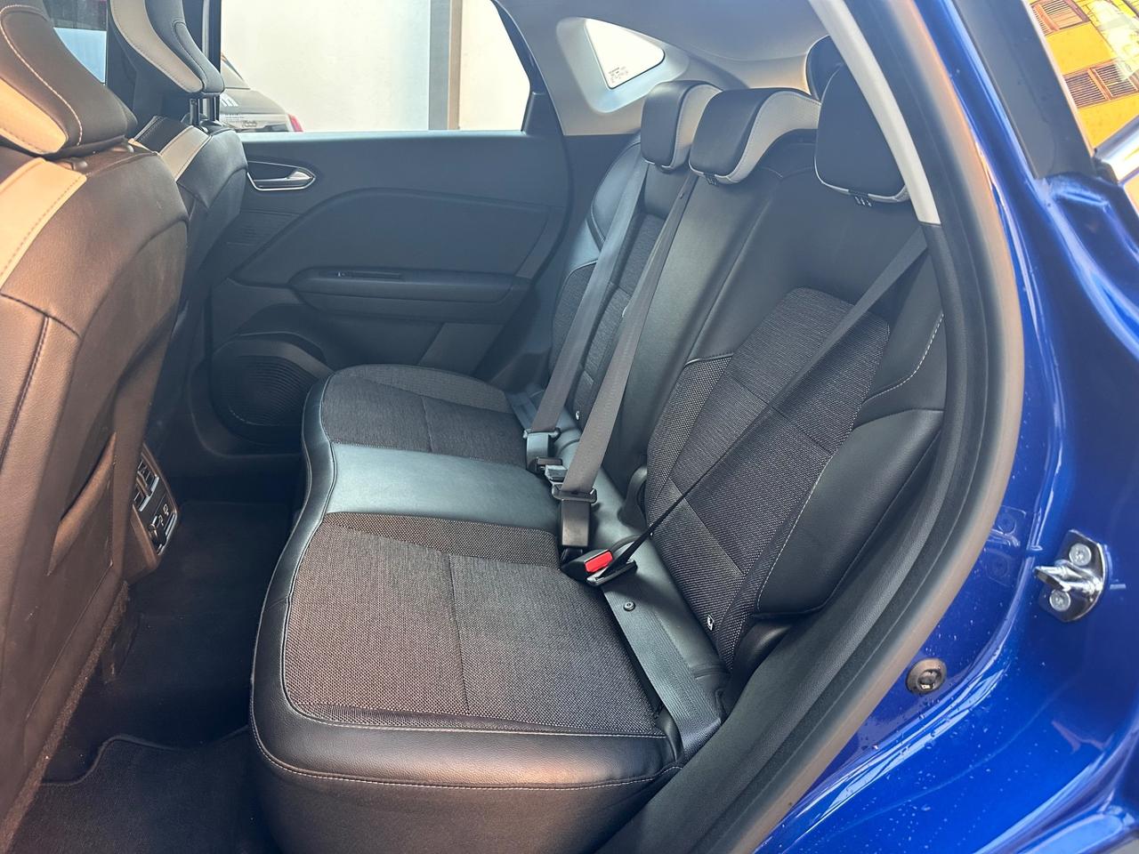 Renault Captur Plug-in Hybrid E-Tech 160 CV Intens