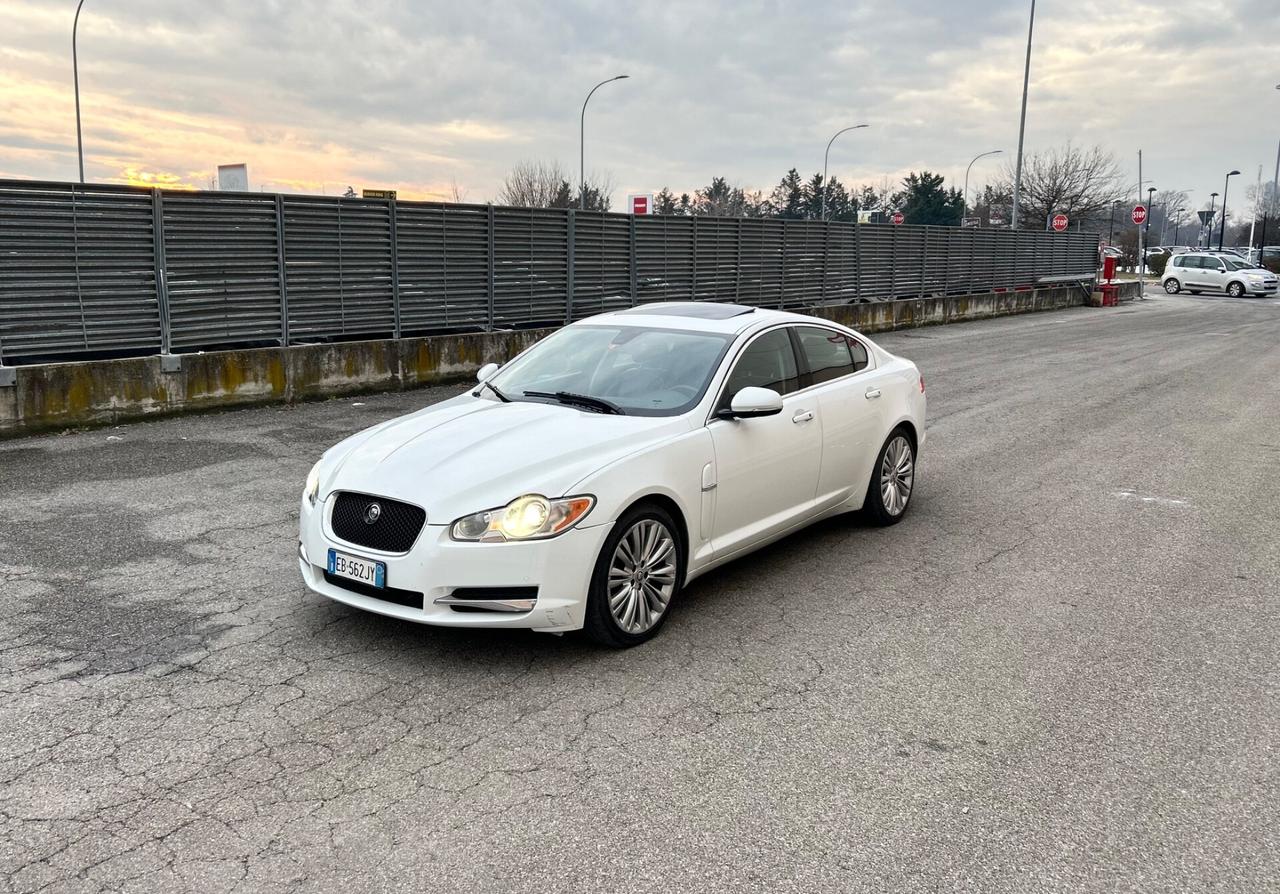 Jaguar XF 3.0 DS V6 Premium Luxury