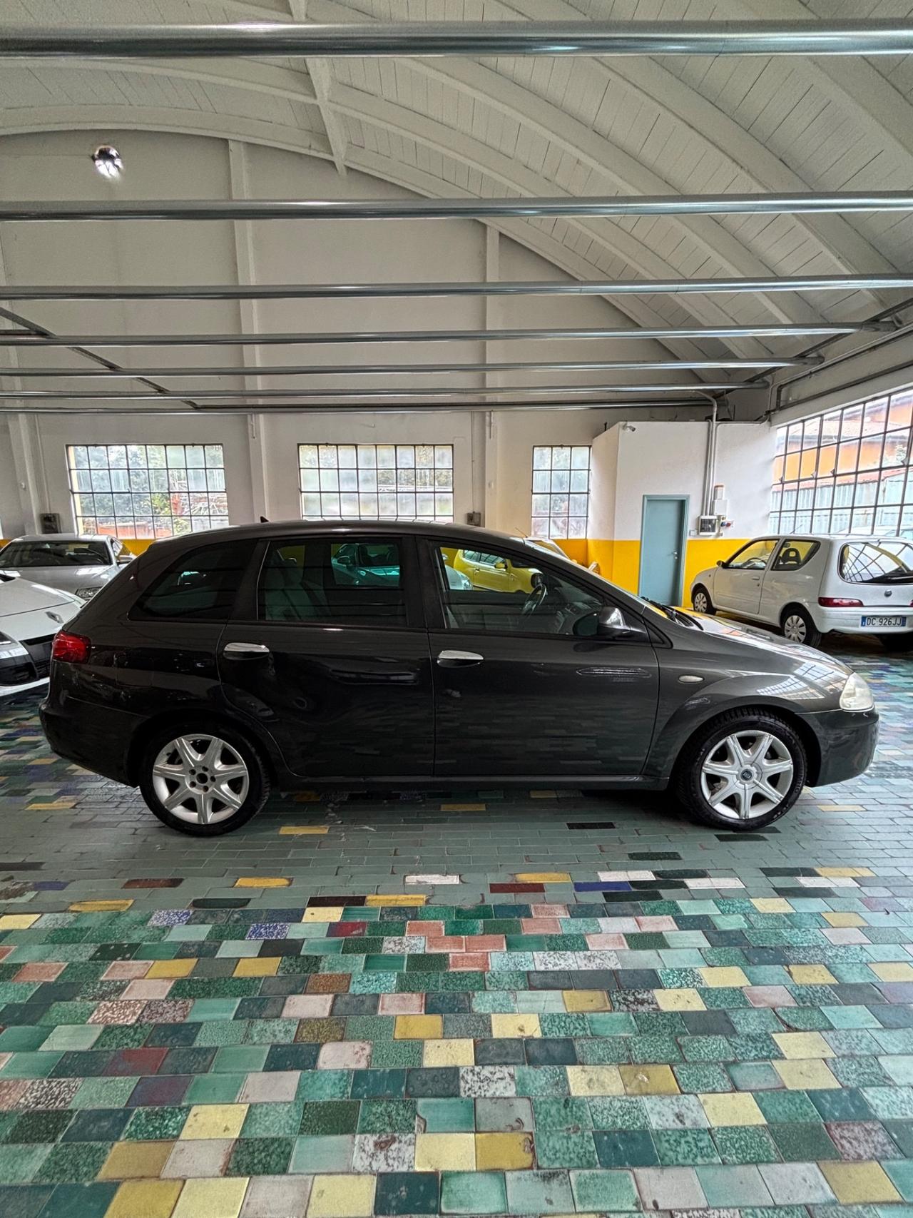 Fiat Croma 1.9 Multijet 16V Emotion