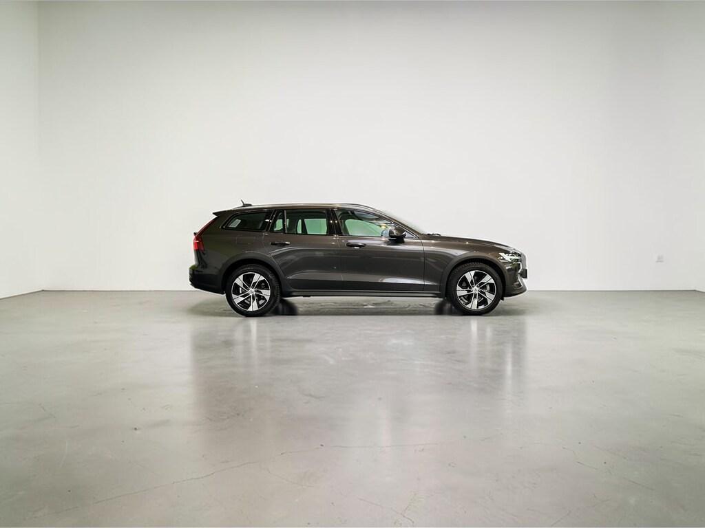 Volvo V60 2.0 B4 Core AWD automatico