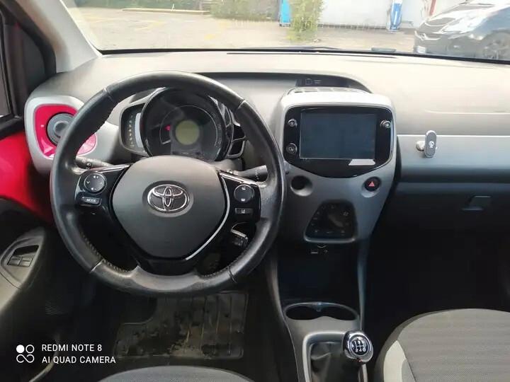 Toyota Aygo Connect 1.0 VVT-i x-cite
