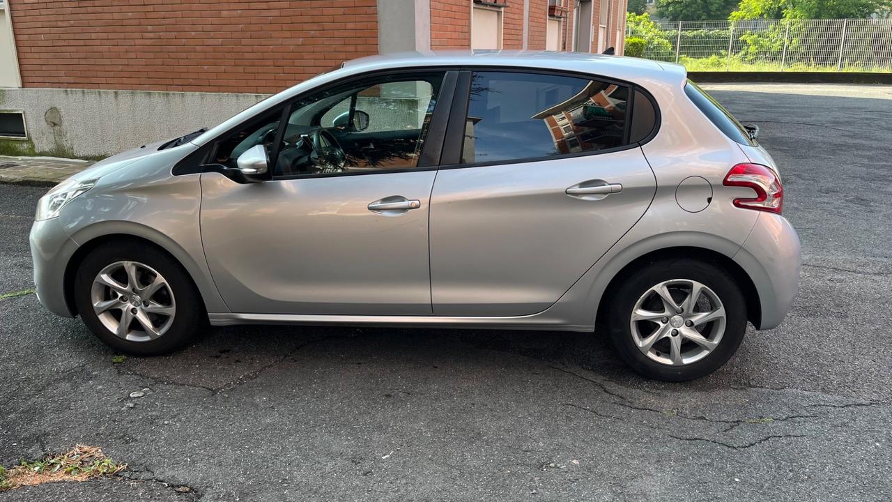 Peugeot 208 1.2 VTi 82 CV 5 porte Active