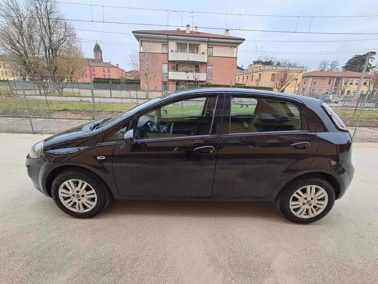 Fiat Punto 1.4 8V 5 porte Natural Power Street