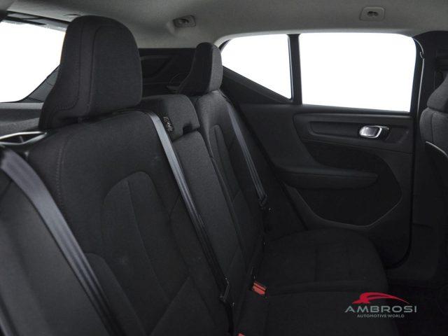 VOLVO XC40 D3 Momentum Core - PER OPERATORI DEL SETTORE